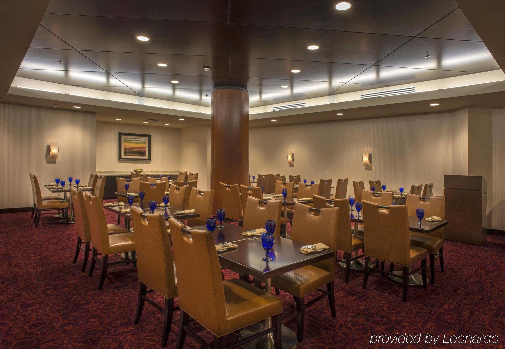 Tulsa Marriott Southern Hills Restaurant foto